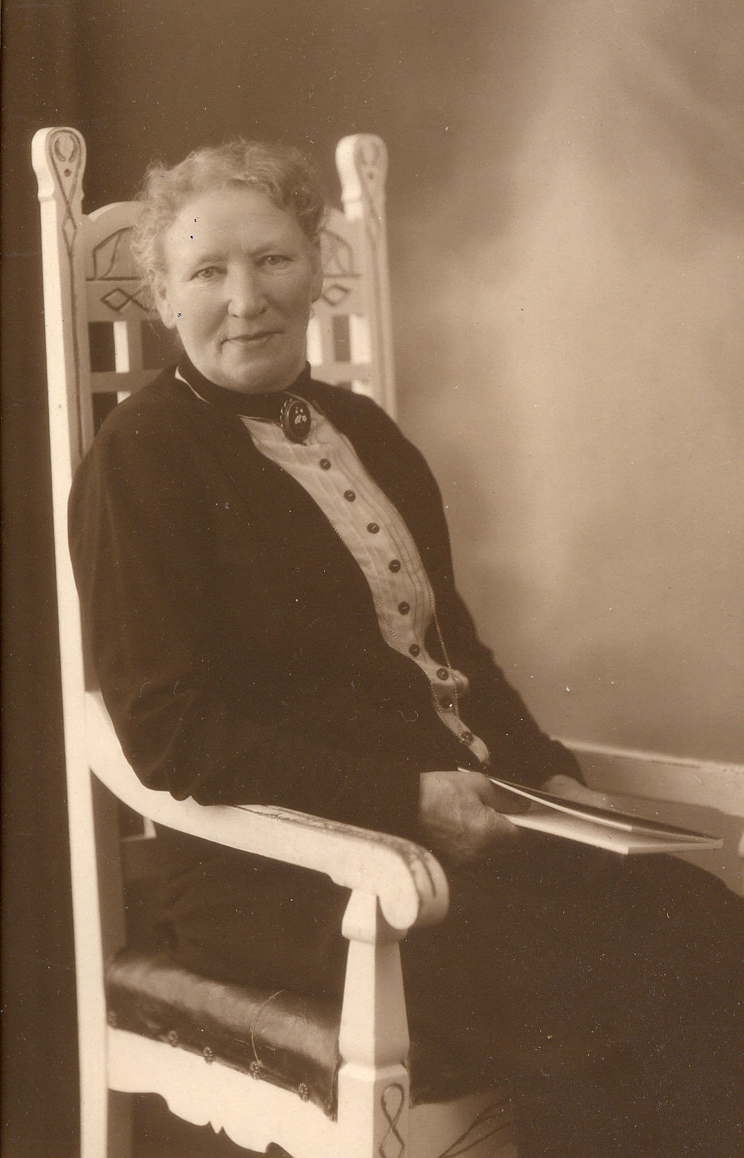 JULIE Magdalene Frederiksen (1857-1936)